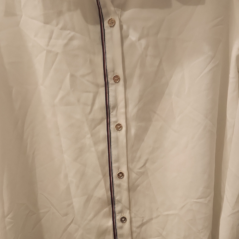 *New*Women's Tommy Hilfiger White Shirt with red, white, and blue Accents *New* - Picture 3 of 7